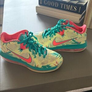 LeBron Arnold Palmer’s Colorful Athletic Sneakers